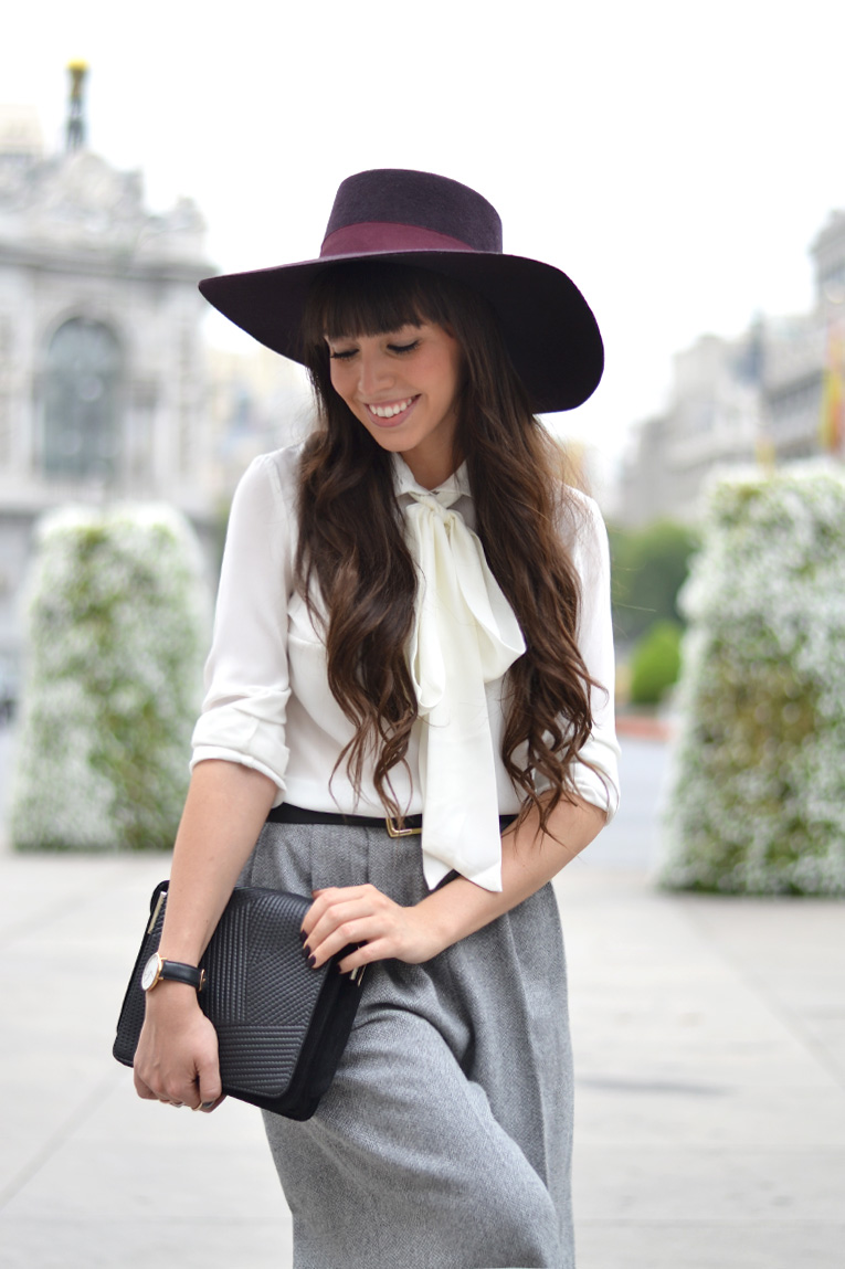 Street style, autumn trends, la redoute hiver 15, moccasins, culotte pants, bow tie, burgundy hat, 