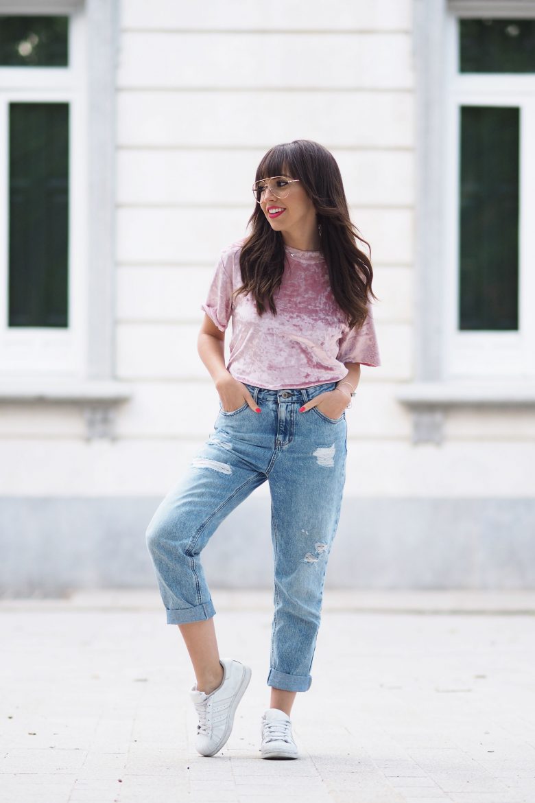 pink-velvet-top-spring-outfit