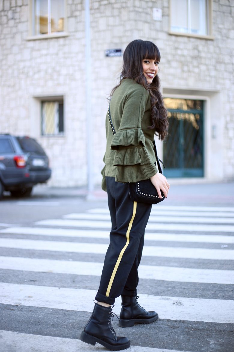 FLOUNCE SWEATER & JOGGER PANTS